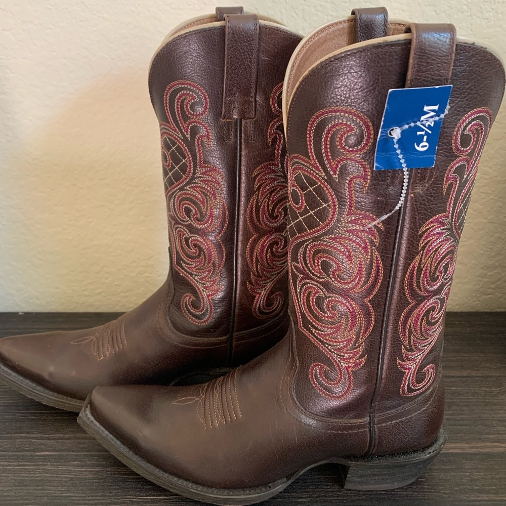 Sold NEW Ariat Genuine Leather Cowboy Boots